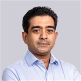  纳斯达克指数日内跌幅达到1.88%，报18203.92